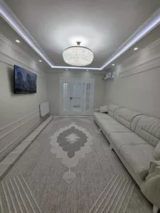 3-комнатная квартира (переделанная в 4-комнатную), 80 кв.м, Аэропорт