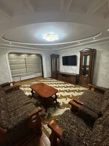 3-комнатная квартира в Алмазарском районе, Себзар