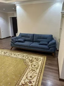3-комнатная квартира в аренду, 83 м², 2/4 эт., м. Ойбек