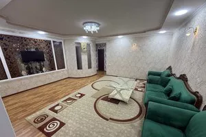 3-комнатная квартира в аренду, Ц-1, 80 м²