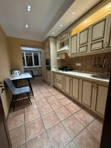 3-комнатная квартира в аренду, Ц1, 84 м2