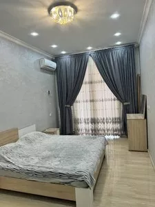 3-комнатная квартира в аренду в Мирзо Улугбеке, 100 м², 2/9 этаж