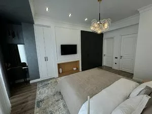 3-комнатная квартира в ЖК Дустлар, 130 кв.м