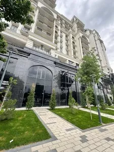 3-комнатная квартира в ЖК Метрополь, 69 кв.м + терраса 24 кв.м, коробка
