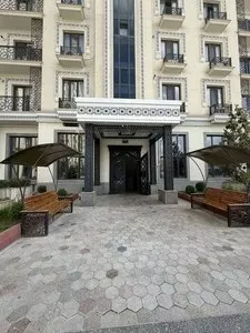 3-комнатная квартира в ЖК на улице Бабура