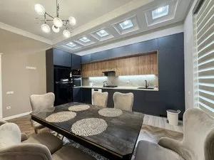 3-комнатная квартира в ЖК Via Port, 140 м2
