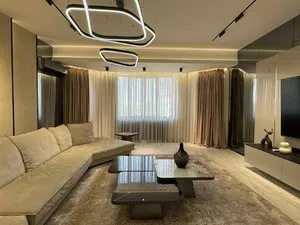 3-комнатная квартира в новостройке, 146 м², ул. С. Азимова
