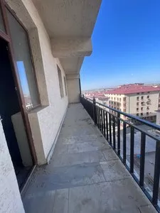 3-комнатная квартира в новостройке, 73 м², Самарканд, улица Рудаки