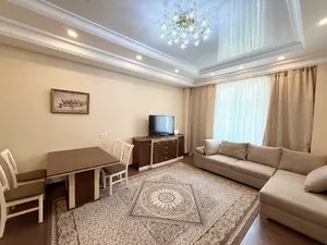3-комнатная квартира в новостройке, Ц-4, 100 м2