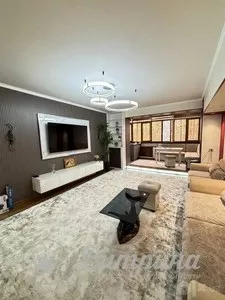 3-комнатная квартира в Ц-6, 80 м²