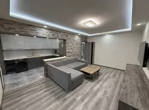 3-комнатная квартира в Ц1, 85 м², 4 этаж