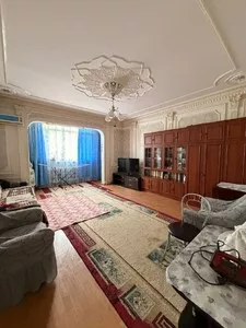 3-комнатная квартира в Яшнабадском районе, массив Риёзий