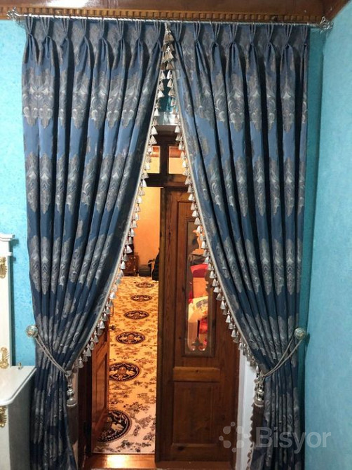 Африка тайпасының жалаңаш әйелдері