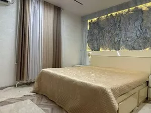 4-комнатная квартира, 100 м², 5/9 этаж, Мирабадский район