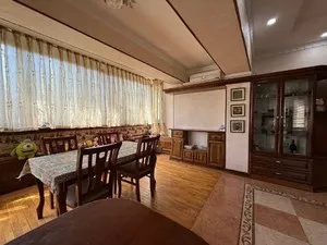 4-комнатная квартира, 110 кв.м, ул. Садыка Азимова
