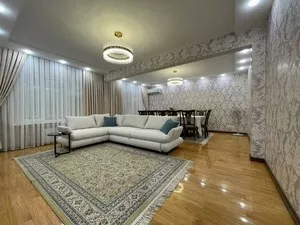 4-комнатная квартира, 110 м², 2/9 этаж, метро Ойбек