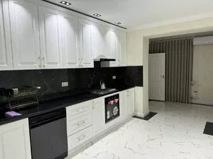 4-комнатная квартира, 120 м², 4 этаж, Буз-Базар