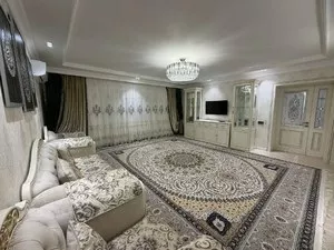4-комнатная квартира, 135 м², 3/4 этаж, Чиланзар 14 квартал