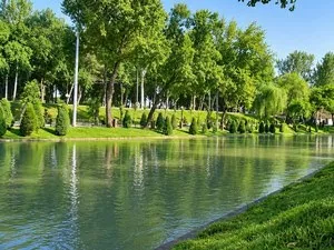 4-комнатная квартира на улице Алишера Навои, 132 м²
