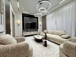 4-комнатная квартира на улице Нукусская, 118 м2