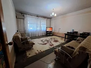4-комнатная квартира в Дархане, 100 м², средний ремонт