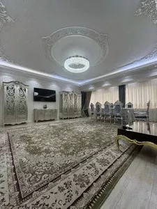 4-комнатная квартира в ЖК Жангох, 215 м²