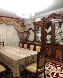 4-комнатная квартира в Шайхантахурском районе, Жарарик