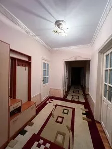 5-комнатная квартира в Мирабадском районе