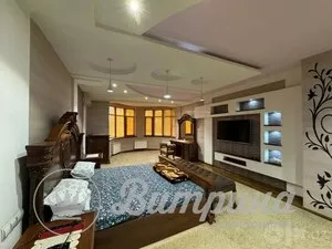 5-комнатная квартира в новостройке, Ц-5, 210 м²