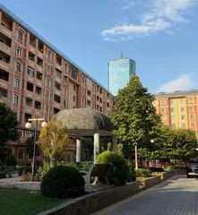 6-комн. квартира, 195 м², Яккасарайский