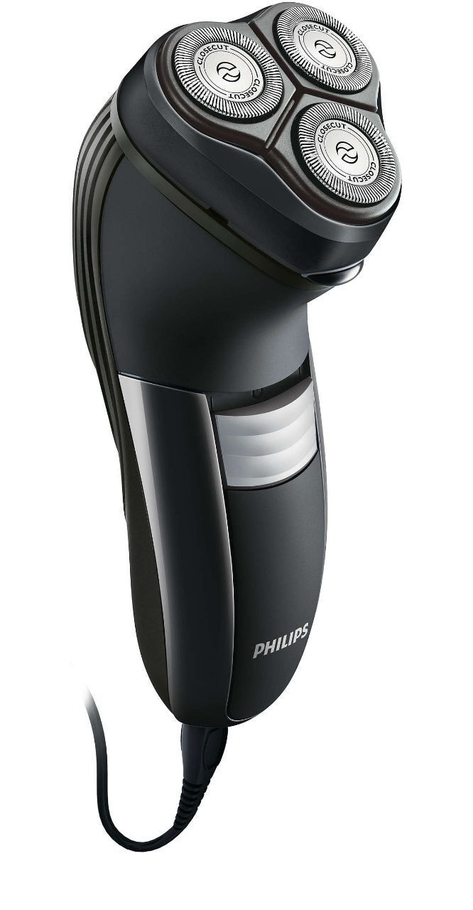 Voyaga etgan ayollarning ogziga singishi haqidagi yaqin rejani tomosha qiling.