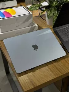 Apple MacBook Air 15 M4 16/512GB