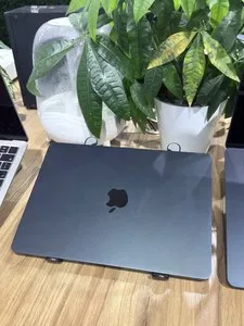 Apple MacBook Air M2 8/256GB 13 дюймов