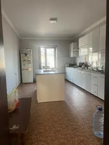 Аренда дома 500 м2, 9 комнат, Сергелийский район