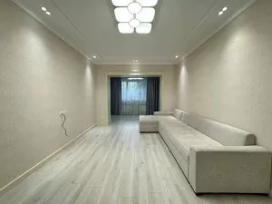 Четырехкомнатная квартира, 130 м², Ц-1