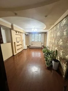Четырехкомнатная квартира, 140 кв.м, метро Буюк Ипак Йули