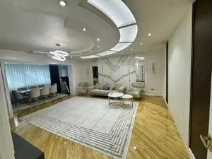 Четырехкомнатная квартира в Чиланзарском районе, 140 м²
