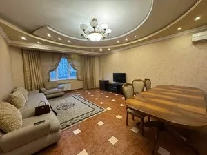 Четырехкомнатная квартира в ЖК Новый Век, 138 м2