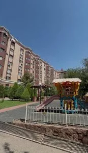 Четырехкомнатная квартира в ЖК Новый Век, 190 м2
