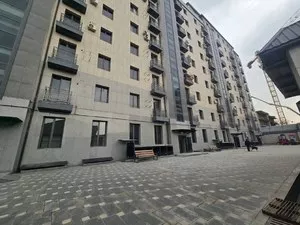 Четырехкомнатная квартира в ЖК Сайрам Авеню, 186 м2