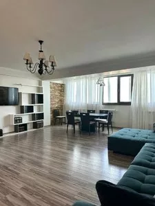 Четырехкомнатная квартира в Яккасарайском районе