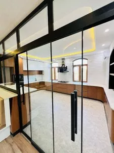 Четырехкомнатная квартира в Юнусабадском районе, 221 м2