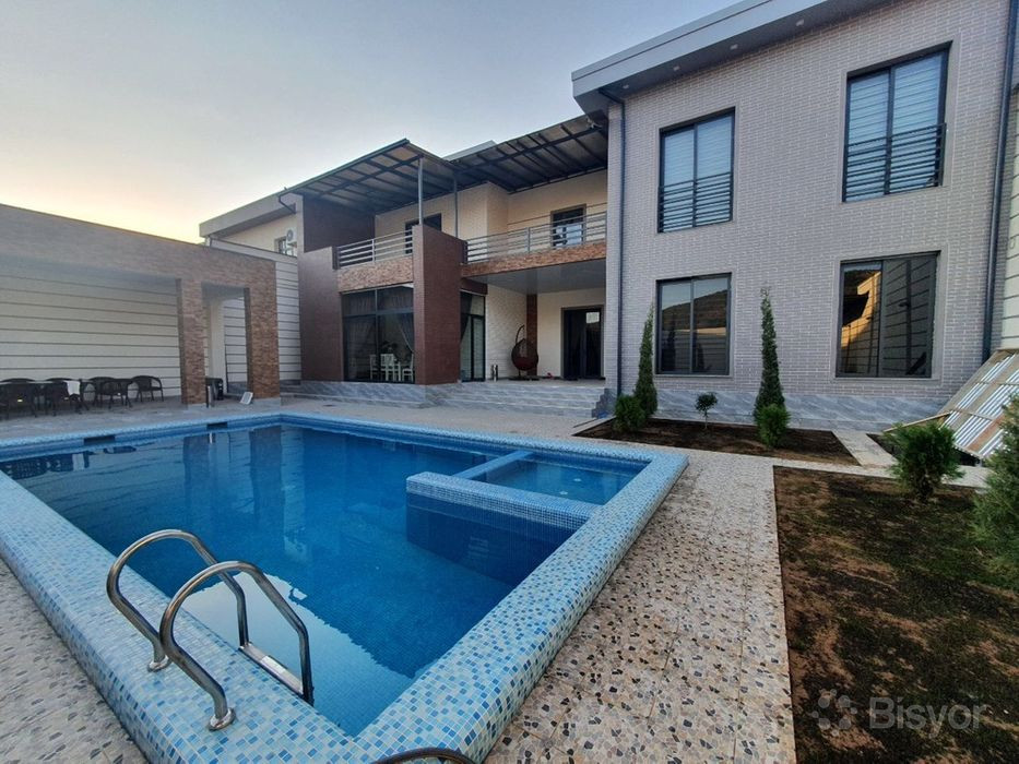 Xizmatkorlar bilan anal jinsiy aloqa