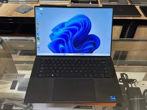DELL Precision 5570