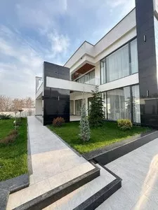 Дом 1450 м2 на участке 15 соток в Мирзо-Улугбекском районе