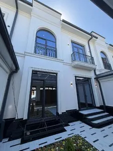 Дом 2 сотки 6 комнат в Юнусабадском районе