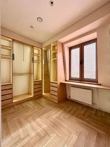 Дом 200 м2 на участке 4.1 сотки в Мирзо-Улугбекском районе