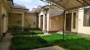 Дом 350 м2 в Яккасарайском районе