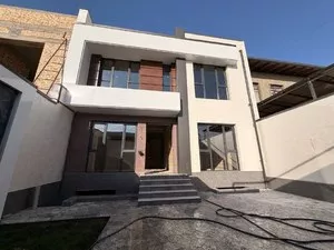Дом 360 м2 на участке 3.2 сотки в Юнусабадском районе