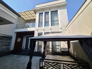 Дом 360 м2 в Мирзо-Улугбекском районе